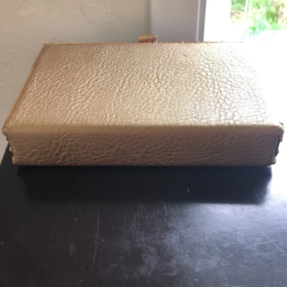 MMS gold metal and leather box clutch with cross body chain. OS - Picture 4 of 11